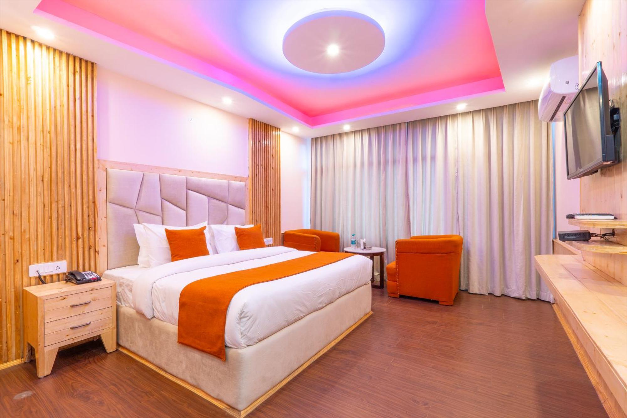 Hill River Resort - Central Heated & Air Cooled - Near Mall Road , Best Property Of Manali 2024- 2025 Dış mekan fotoğraf