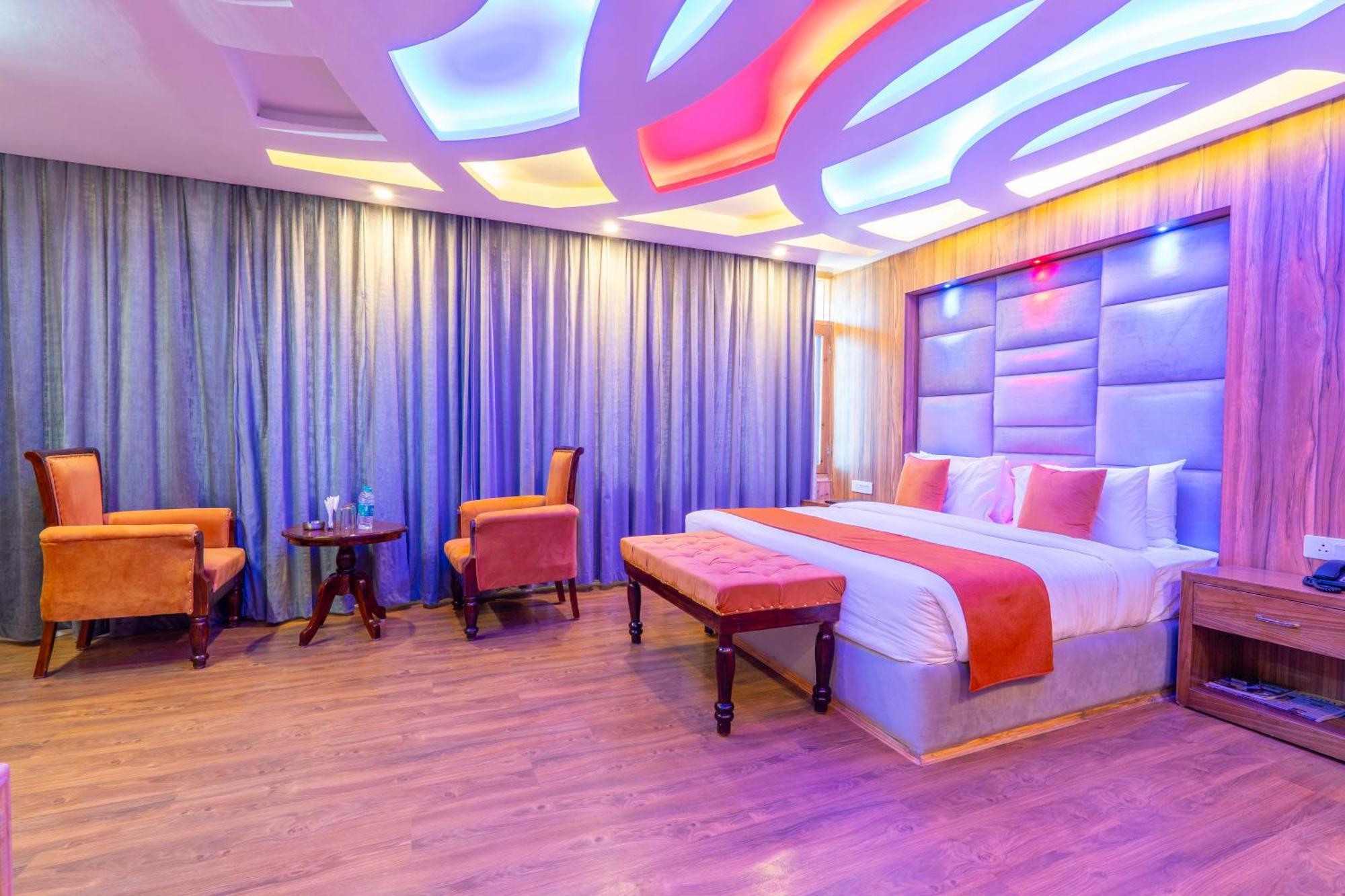 Hill River Resort - Central Heated & Air Cooled - Near Mall Road , Best Property Of Manali 2024- 2025 Dış mekan fotoğraf
