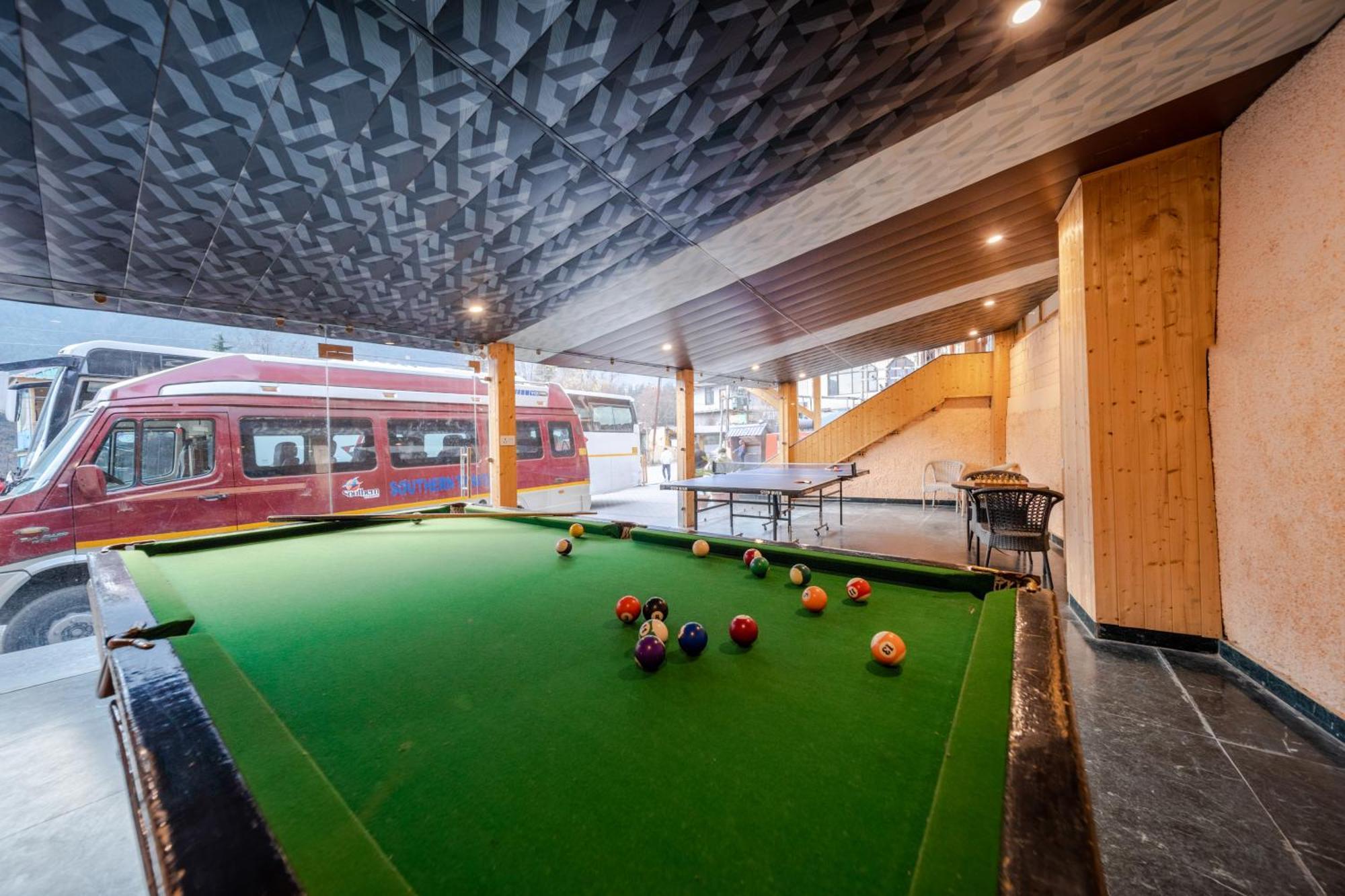 Hill River Resort - Central Heated & Air Cooled - Near Mall Road , Best Property Of Manali 2024- 2025 Dış mekan fotoğraf