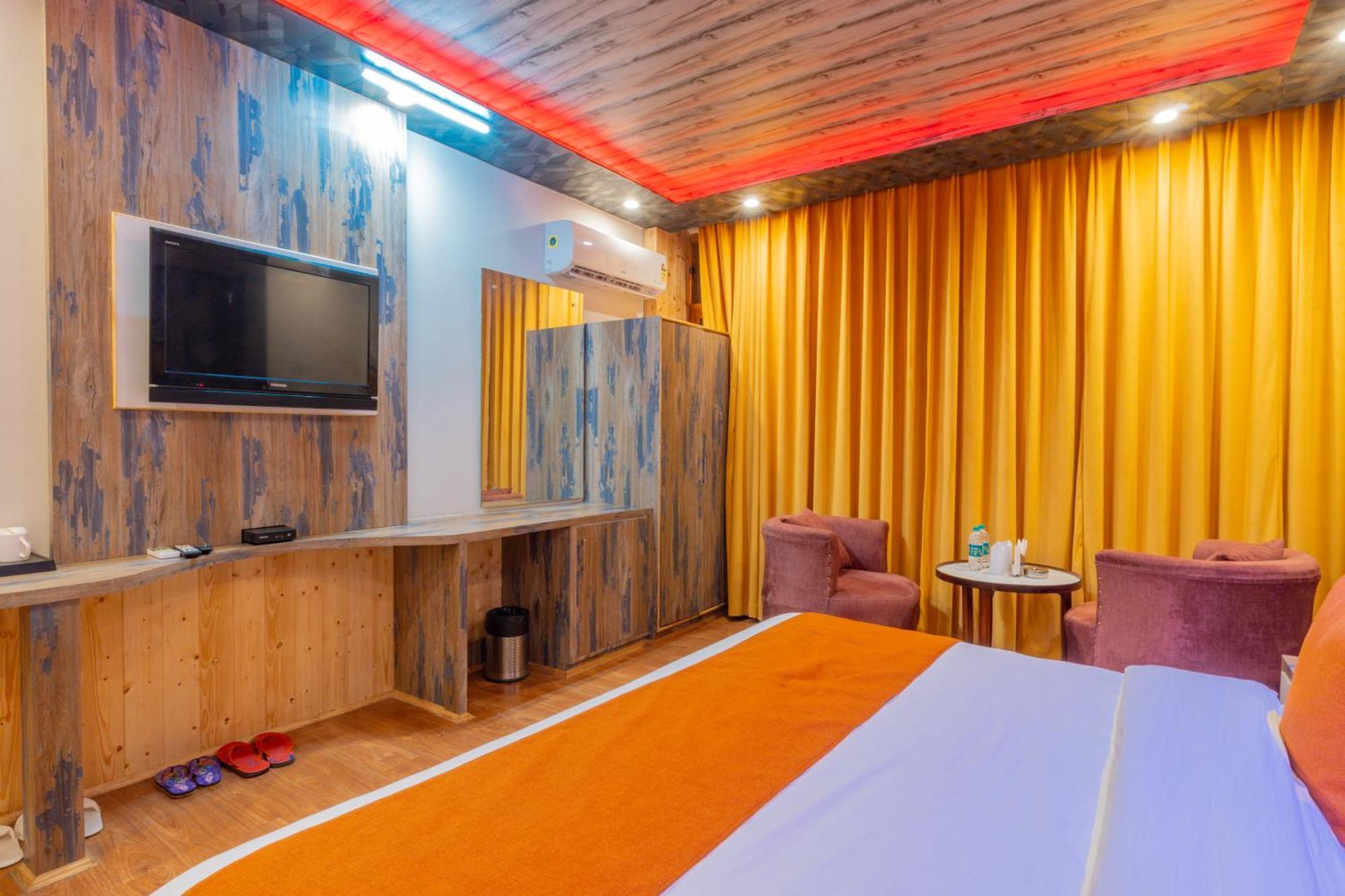 Hill River Resort - Central Heated & Air Cooled - Near Mall Road , Best Property Of Manali 2024- 2025 Dış mekan fotoğraf